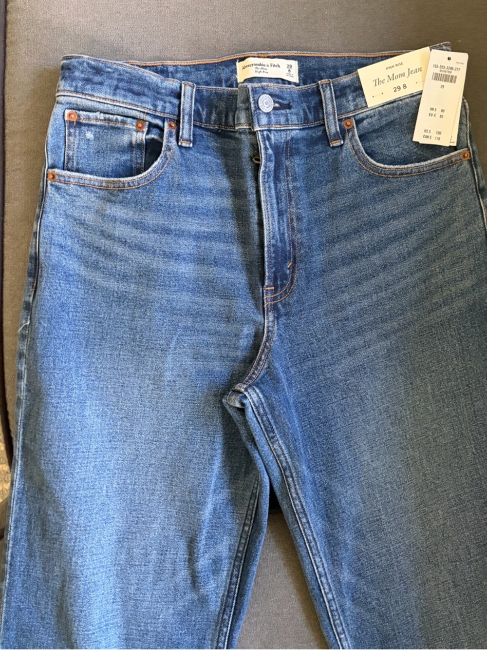 Abercrombie and Fitch High Rise Mom Jeans NWT 29 - Picture 6 of 9